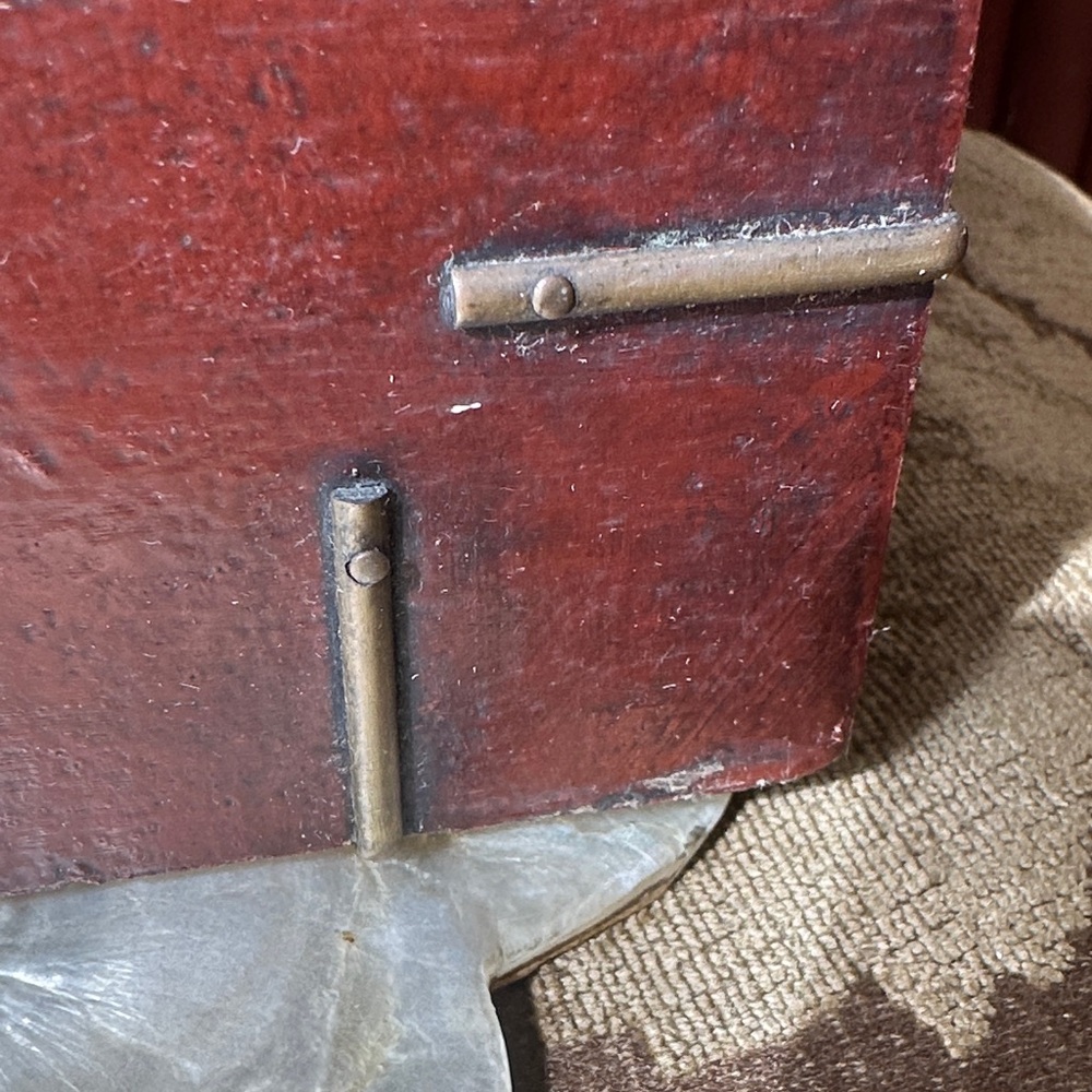 Vintage Red Lacquered Chinese Document Box with brass fittings - Picture 3 of 16